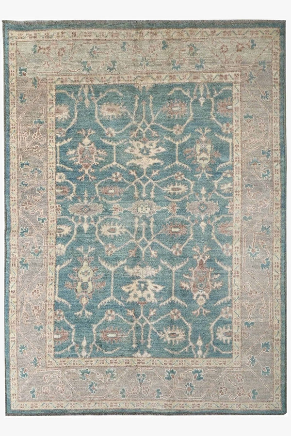 Ushak carpet 245 x 175 cms